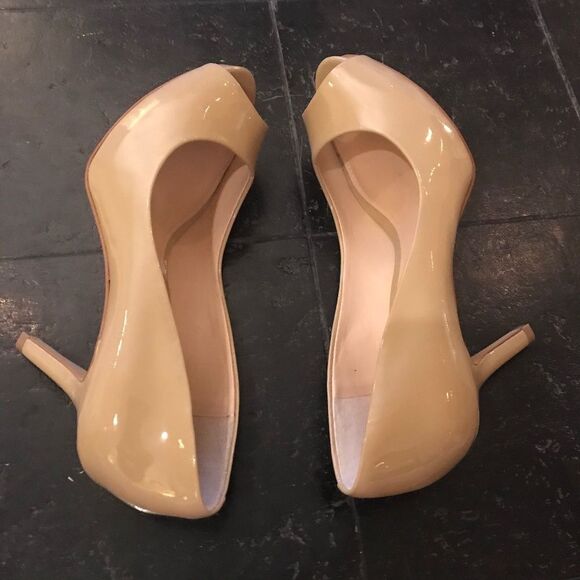 Vince Camuto Kiley Patent Leather Peep-Toe Heels 7 - Picture 7 of 9